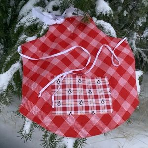 Child size apron Double sided apron with pocket Christmas apron for Small Girl